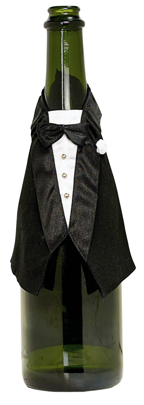 can i wear champagne to a wedding